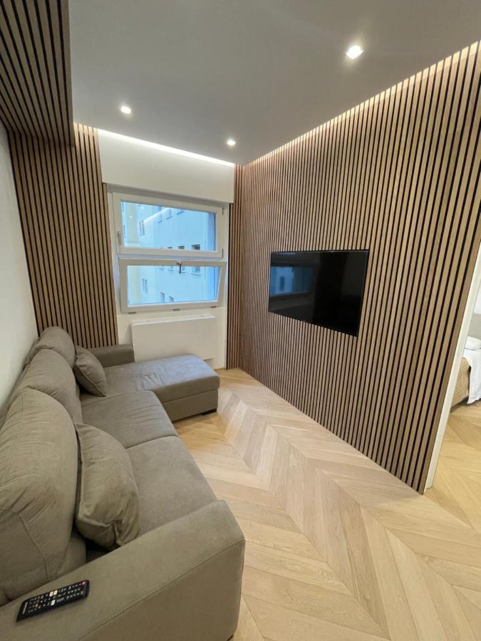Bilocale Luxury A 50 Mt Dalla Stazione Di Milano Apartment Exterior photo