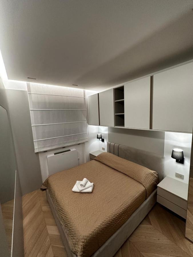Bilocale Luxury A 50 Mt Dalla Stazione Di Milano Apartment Exterior photo