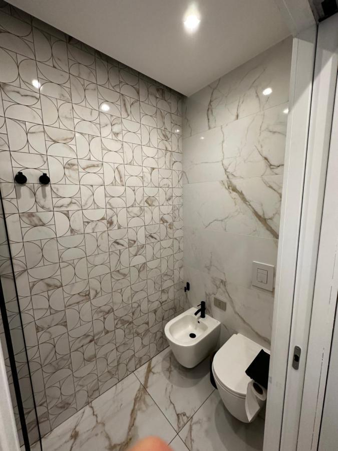 Bilocale Luxury A 50 Mt Dalla Stazione Di Milano Apartment Exterior photo